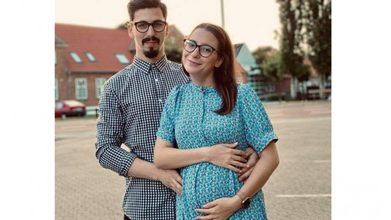 Doi tineri români au fost arestaţi în Danemarca după ce bebeluşul lor a fost internat în spital. MAE cere explicaţii