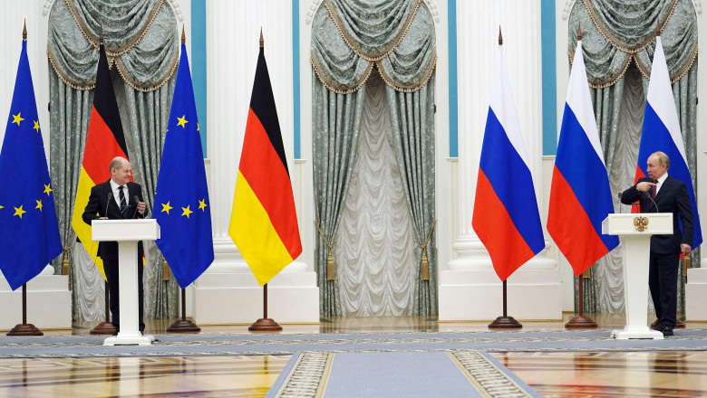 Germania renunţă la embargo şi anunţă că va livra arme Ucrainei. „Este de datoria noastră să sprijinim Ucraina”￼