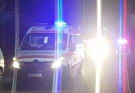 Accident cumplit, ambulanţă implicată