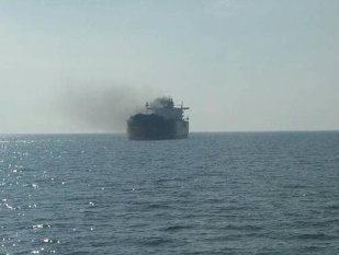 Navă lovită de un proiectil în Marea Neagră