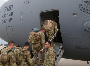 Militarii şi tehnica militară ajung la baza Kogălniceanu