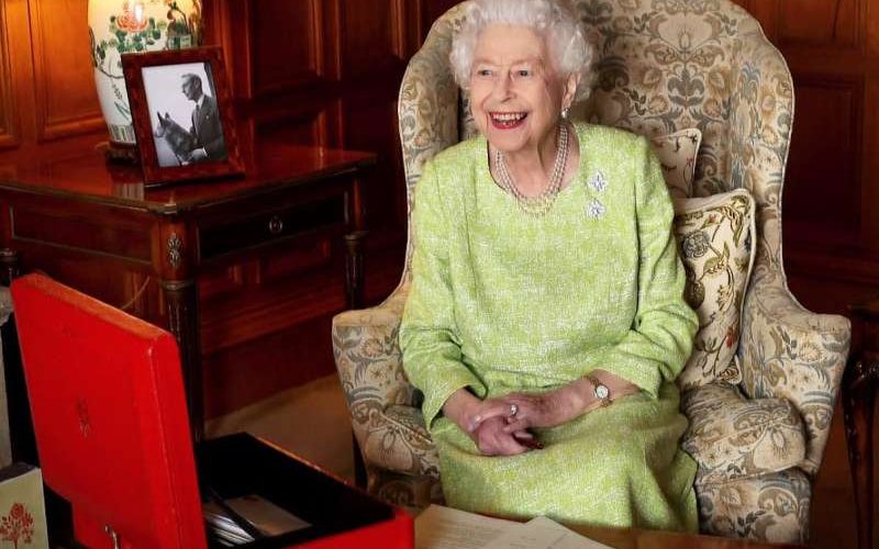 Palatul Buckingham a publicat o fotografie a reginei Elisabeta a II-a cu ocazia Jubileului de platină