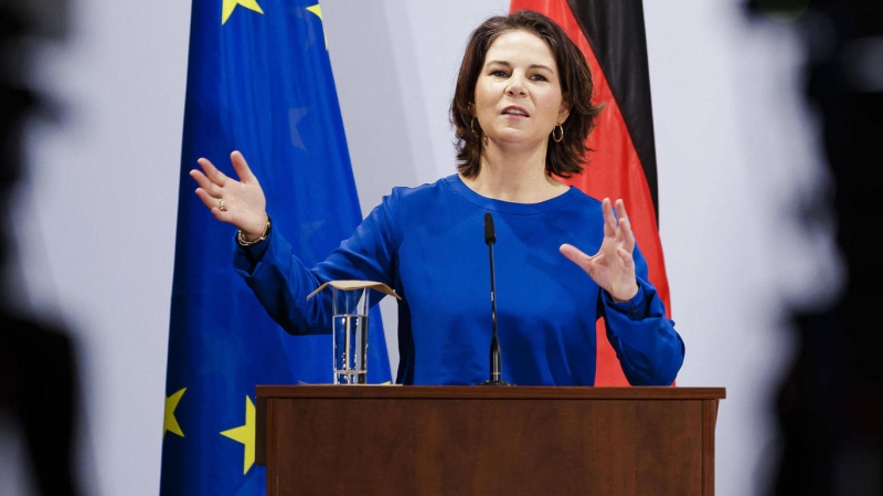 Şefa diplomaţiei germane către Moscova: Încetaţi să vă mai jucaţi cu vieţile oamenilor din estul Ucrainei