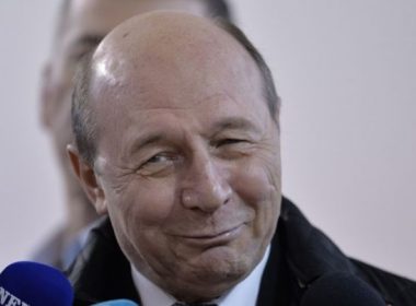Băsescu, după ce a rămas fără SPP: Am obligaţia ca ceea ce ştiu eu şi alţi lideri politici importanţi să rămână în capul meu. Nu o să dezbrac cămaşa de fost preşedinte