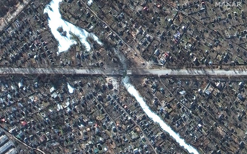 Noi imagini din satelit care arată dezastrul rămas după atacurile trupelor ruse în zonele de la nord de Kiev