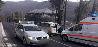 Accident cu patru victime pe DN 7, la Călimăneşti; şoferii sunt sfătuiţi să circule pe centura ocolitoare a staţiunii