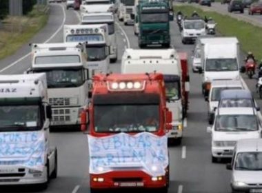 Spania, paralizată de greva transportatorilor