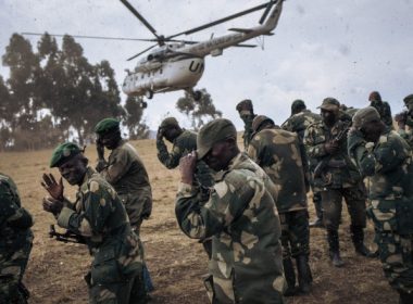 Un elicopter cu opt militari aflaţi într-o misiune a ONU de menţinere a păcii s-a prăbuşit în Congo. Rebelii, acuzaţi că l-au doborât