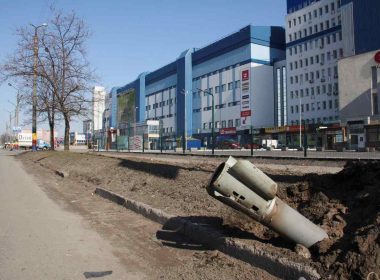 Şase civili ucişi şi 15 răniţi într-un bombardament rus la Harkov 
