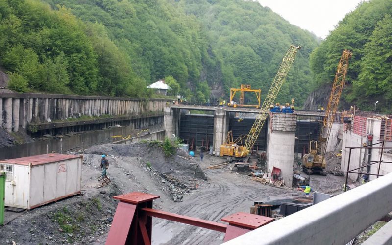 Parlamentul a adoptat finalizarea hidrocentralelor abandonate. E necesar să creştem rapid capacitatea energetică a României