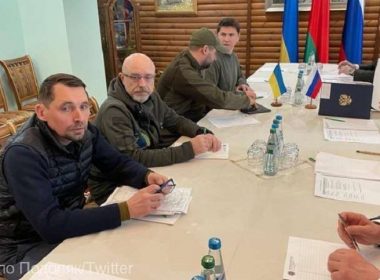 A treia rundă de negocieri între ucraineni şi ruşi ar putea avea loc în acest weekend. Ambasadorul Rusiei la ONU consideră o idee bună ca săptămâna viitoare să aibă loc discuţii între cele două părţi în Turcia