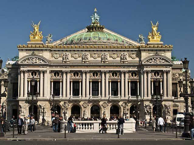 Opera din Paris a strâns 300.000 de euro într-un concert de solidaritate pentru poporul ucrainean
