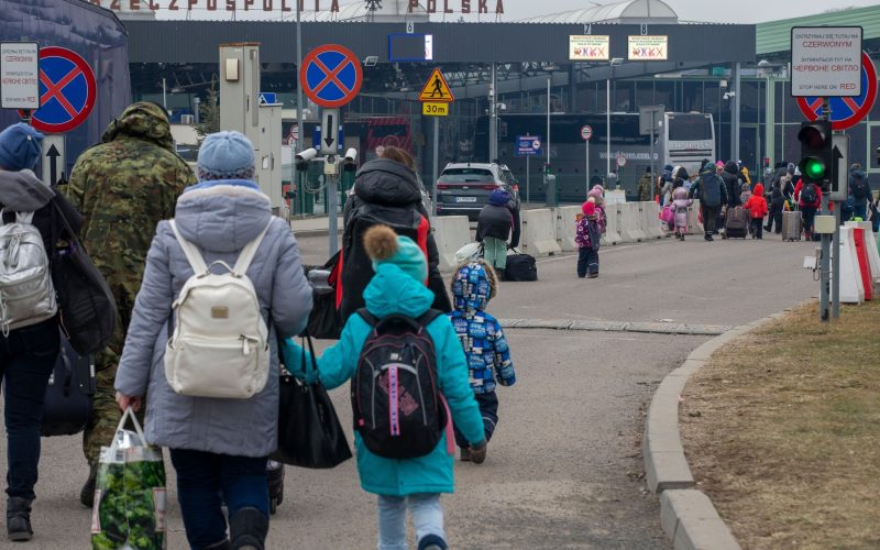 Numărul refugiaţilor din Ucraina a ajuns la trei milioane (OIM)