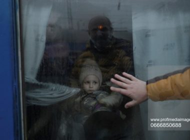 Orfani ucraineni, refugiaţi la Iaşi