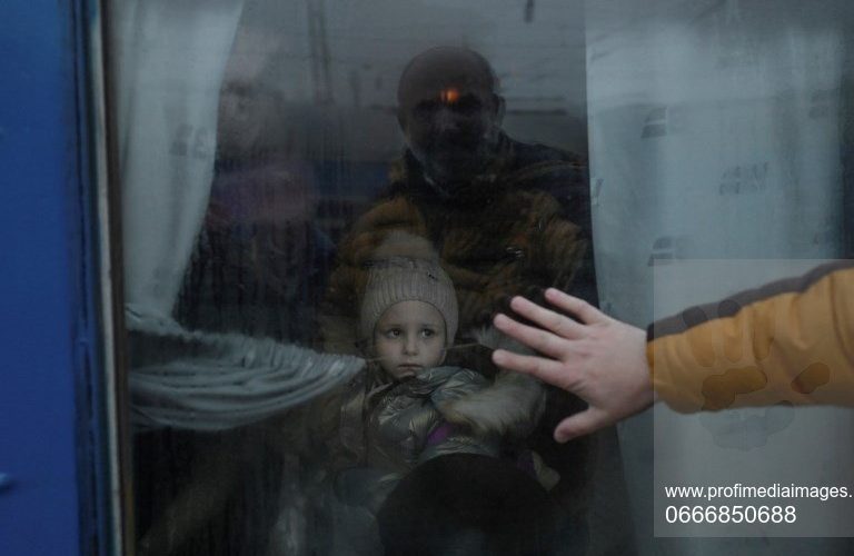Orfani ucraineni, refugiaţi la Iaşi