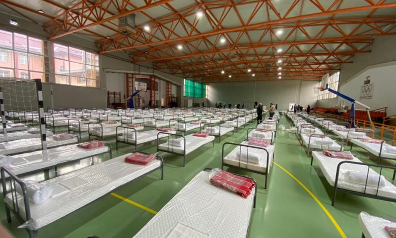 Numărul refugiaţilor cazaţi în taberele temporare din judeţ a scăzut cu peste 80%