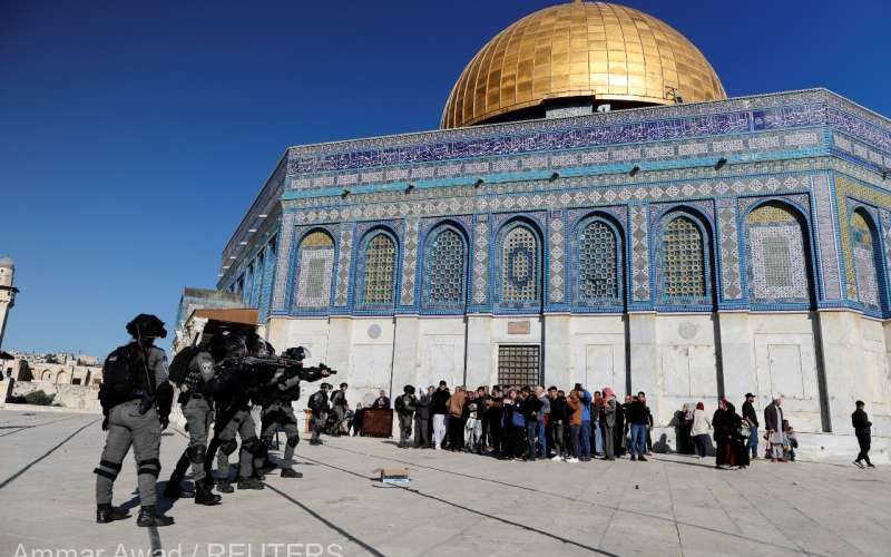 Ciocniri între poliţia israeliană şi palestinieni pe Esplanada Moscheilor din Ierusalim