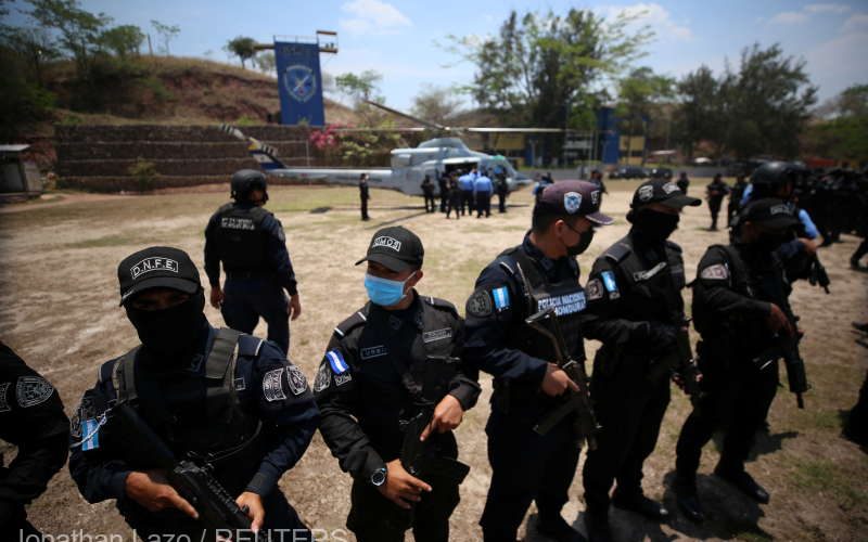 Fostul preşedinte hondurian Juan Orlando Hernandez, extrădat în SUA sub acuzaţia de implicare în trafic de droguri