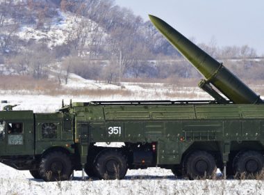 Rusia desfăşoară noi rachete Iskander în apropierea graniţei cu Ucraina￼