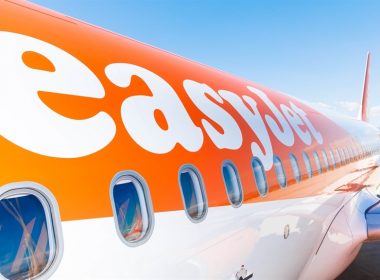 EasyJet anulează mai multe zeci de zboruri din cauza COVID