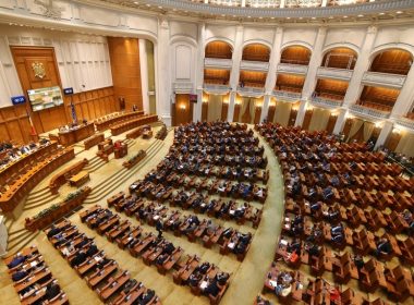 Plenul Parlamentului, convocat pentru luni seară pentru mesajul lui Volodimir Zelenski - SURSE