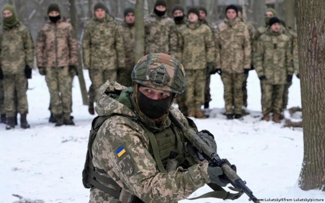 Ce mijloc de transport folosesc militarii ucraineni pentru a se apropia rapid şi fără a fi detectaţi de blindatele ruseşti