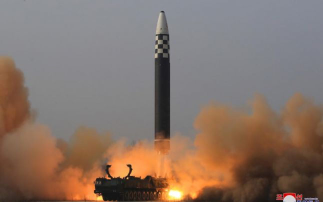 Serviciile de informaţii americane evaluează dacă Coreea de Nord a testat un model special de rachetă