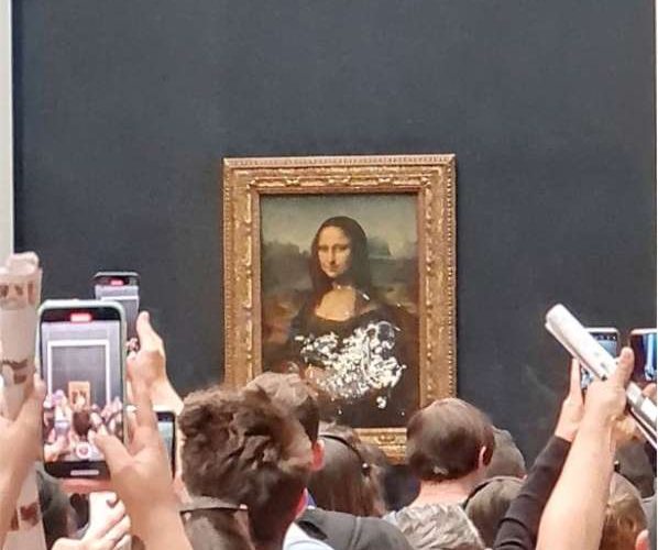 Tabloul "Mona Lisa", vandalizat cu o prăjitură cu cremă