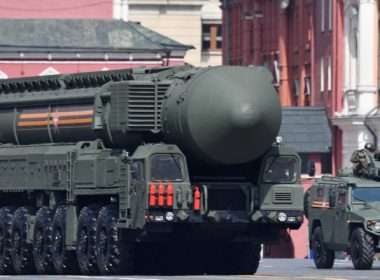 Rusia continuă ameninţările nucleare