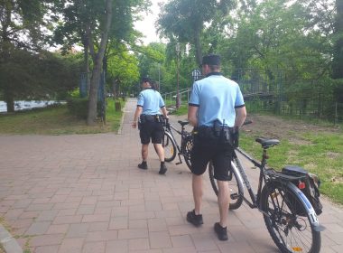 Poliţiştii patrulează pe biciclete