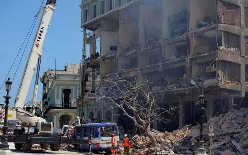 Explozie la un hotel din Havana: Cel puţin opt morţi, 30 de răniţi şi 13 dispăruţi 