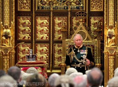 Prinţul Charles, solemn şi dedicat, în primul său discurs al tronului