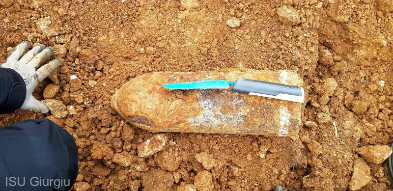 Proiectil exploziv cu calibru de 152 de milimetri, descoperit pe izlazul comunal din Copaciu