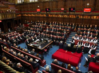 Parlamentarii britanici au jurat credinţă noului Rege